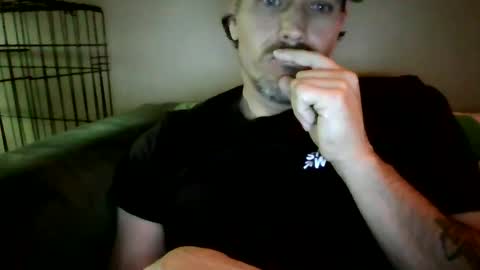 Snapshot of lildeer1980 chatting on 10-31-25, 12:00 lildeer1980 online show from 10-31-25, 12:00