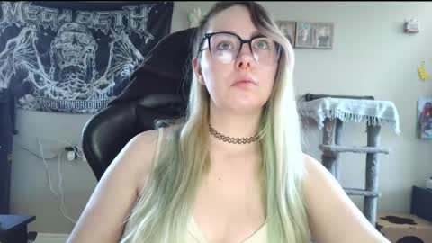 emily ryanson online show from 04-22-26, 07:48