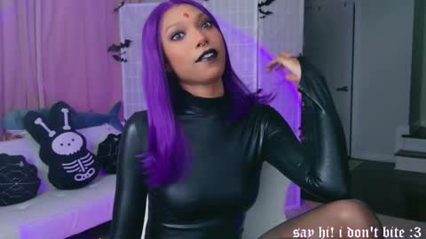 evie online show from 10-31-25, 02:34