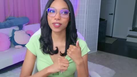 evie online show from 03-24-26, 01:32