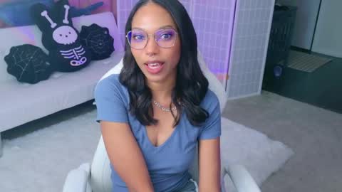 evie online show from 04-28-26, 01:59