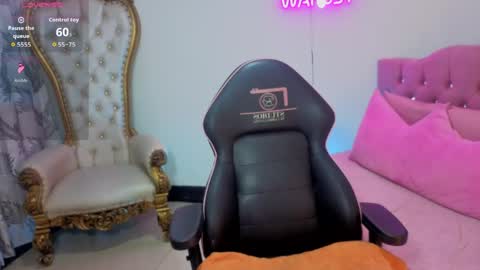 Snapshot of lili_tay1 chatting on 05-18-26, 03:24 LILI online show from 05-18-26, 03:24