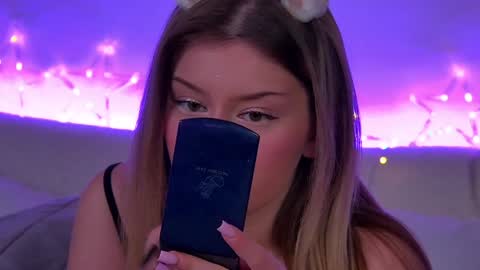 Mia online show from 01-13-25, 12:45