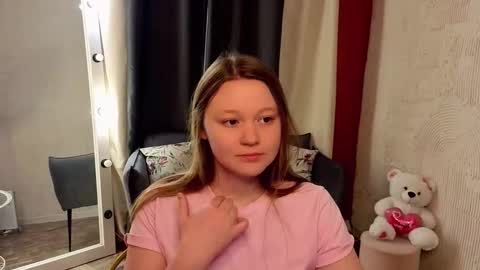 Lilian online show from 02-07-26, 04:27