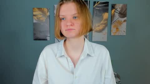 hi guys Im new here Im 18 years oldIve never had sex online show from 01-13-26, 02:44