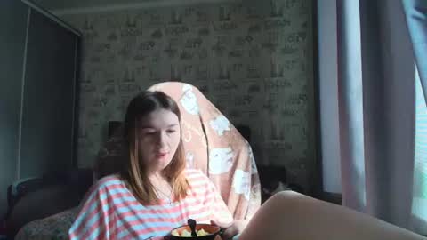 liliawoolf online show from 06-18-26, 05:51
