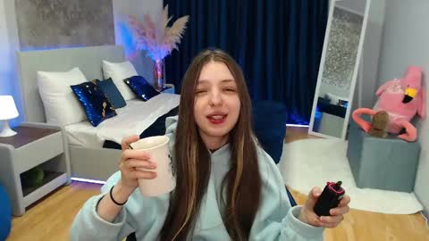 Lili Bakery online show from 02-07-25, 03:45