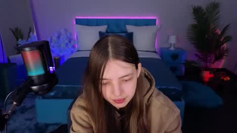 Lili Bakery online show from 12-20-25, 06:31