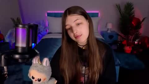 Lili Bakery online show from 02-14-26, 03:03