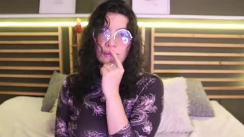  Lili  online show from 03-12-25, 05:46