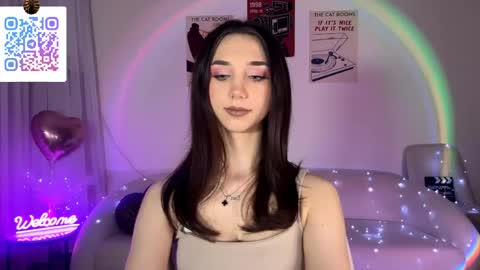 Lina online show from 05-13-26, 10:49