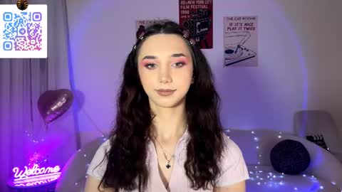Snapshot of lilihalvorsen chatting on 06-11-26, 12:32 Lina online show from 06-11-26, 12:32