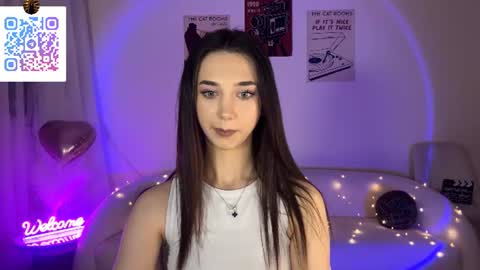 Snapshot of lilihalvorsen chatting on 06-19-26, 10:46 Lina online show from 06-19-26, 10:46