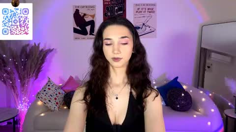 Snapshot of lilihalvorsen chatting on 06-29-26, 11:05 Lina online show from 06-29-26, 11:05
