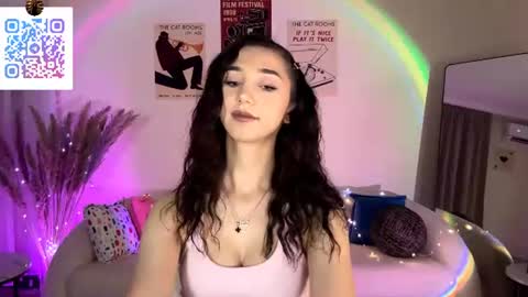 Snapshot of lilihalvorsen chatting on 07-13-26, 10:23 Lina online show from 07-13-26, 10:23