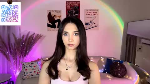 Snapshot of lilihalvorsen chatting on 07-21-26, 10:45 Lina online show from 07-21-26, 10:45