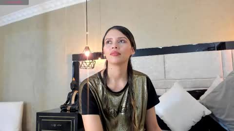 LilyJensen online show from 11-01-25, 06:32