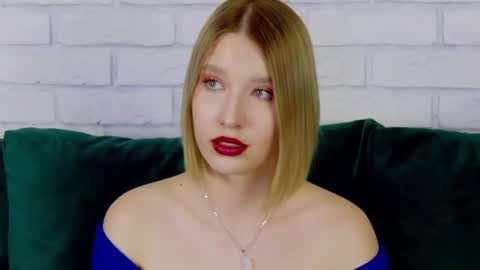 LiliLinn online show from 02-24-25, 12:37