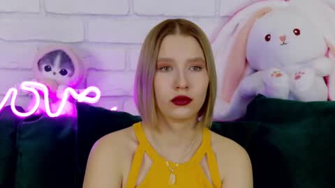 LiliLinn online show from 03-05-25, 08:21