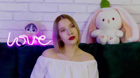 LiliLinn online show from 03-05-25, 11:28