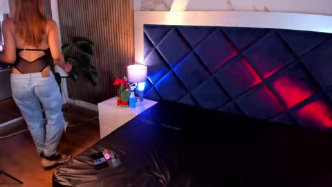 Snapshot of lilit_doll chatting on 06-04-26, 11:38 lilit online show from 06-04-26, 11:38