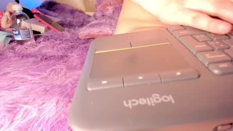 Snapshot of lilit_jade chatting on 10-29-25, 09:22 Lilit online show from 10-29-25, 09:22