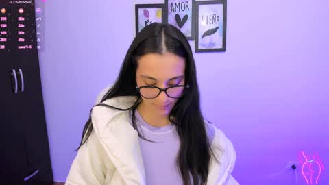 Snapshot of lilith01_ chatting on 01-31-25, 08:12 Leidy online show from 01-31-25, 08:12