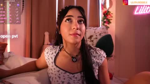 Snapshot of lilith__rosse chatting on 04-28-26, 07:52 Lilith Rosse online show from 04-28-26, 07:52