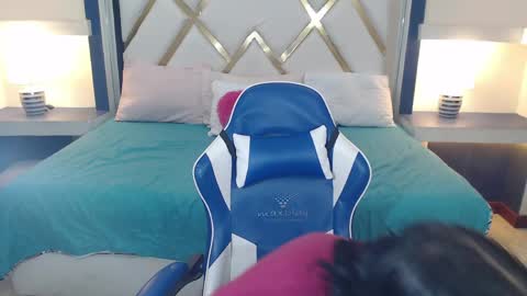 Snapshot of lilith_ayanami chatting on 05-11-26, 11:16 lilith online show from 05-11-26, 11:16