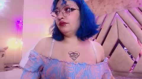   online show from 10-20-25, 07:47