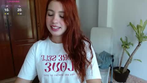 lili online show from 10-20-25, 01:55