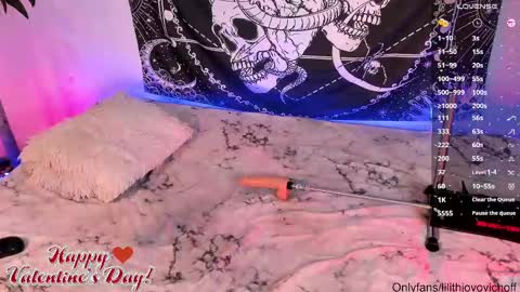 Snapshot of lilith_jovovich chatting on 02-15-25, 04:47              online show from 02-15-25, 04:47