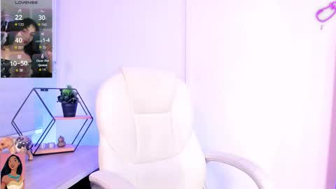 Lili petit  online show from 01-10-26, 12:51