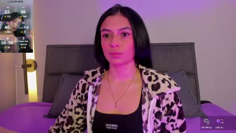 Snapshot of lilith_petit_ chatting on 06-04-26, 12:44 Lili petit online show from 06-04-26, 12:44