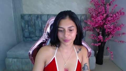 Snapshot of lilith_petit_sub chatting on 01-18-25, 03:49 Lilith  online show from 01-18-25, 03:49