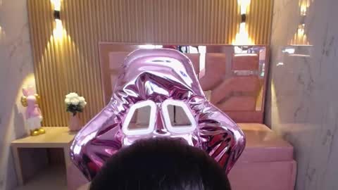 Snapshot of lilith_petit_sub chatting on 02-05-25, 01:58 Lilith  online show from 02-05-25, 01:58