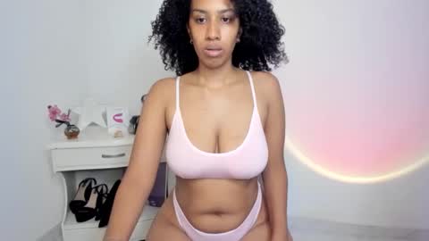 Alejandra  online show from 05-04-26, 05:47