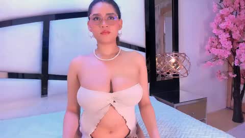 Snapshot of lilithadams11 chatting on 09-23-25, 01:25 online show from 09-23-25, 01:25