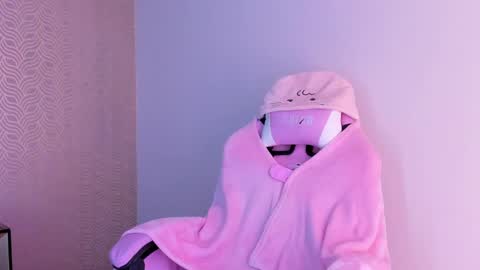 Snapshot of lilithcary chatting on 02-04-25, 08:28 Lilith online show from 02-04-25, 08:28