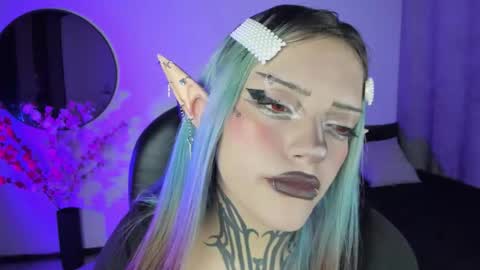Snapshot of lilithmadness chatting on 09-30-25, 05:01 Lilith online show from 09-30-25, 05:01