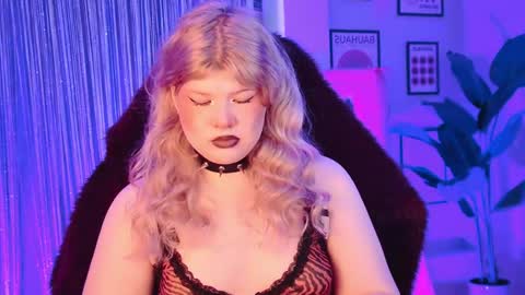 Snapshot of lilithnelson chatting on 04-28-26, 02:21 LilithNelson online show from 04-28-26, 02:21