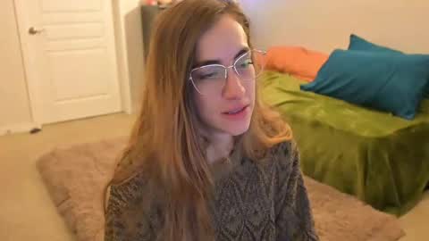 Snapshot of lilithoftrees chatting on 02-15-25, 01:49 L online show from 02-15-25, 01:49