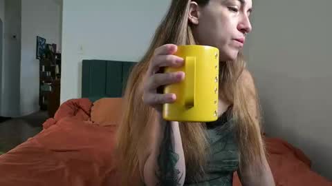 Snapshot of lilithoftrees chatting on 10-17-25, 03:25 L online show from 10-17-25, 03:25