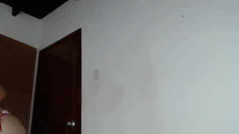 lilithphillis1 online show from 12-18-25, 05:19