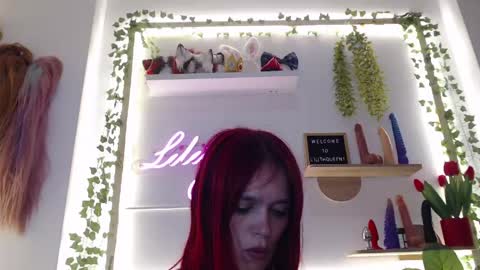 Snapshot of lilithqueen1 chatting on 05-15-26, 10:50 La pelirroja online show from 05-15-26, 10:50