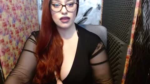 LILITHSERENDIPITY online show from 12-15-25, 04:11