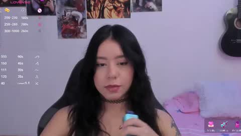 Snapshot of lilithwallkeer chatting on 06-14-26, 06:37 Maria online show from 06-14-26, 06:37