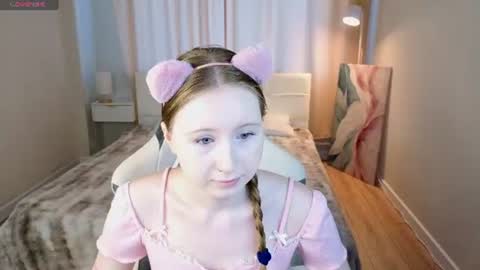 Lili Tiny  GMT2 3-10AM  MonTueWedThuSat online show from 06-25-26, 01:38