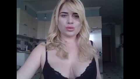 Snapshot of liliya133244 chatting on 04-05-26, 08:44 liliya133244 online show from 04-05-26, 08:44