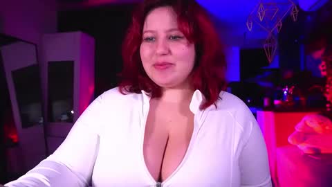 Snapshot of liliya_moon chatting on 01-15-26, 10:46 Liliya moon online show from 01-15-26, 10:46